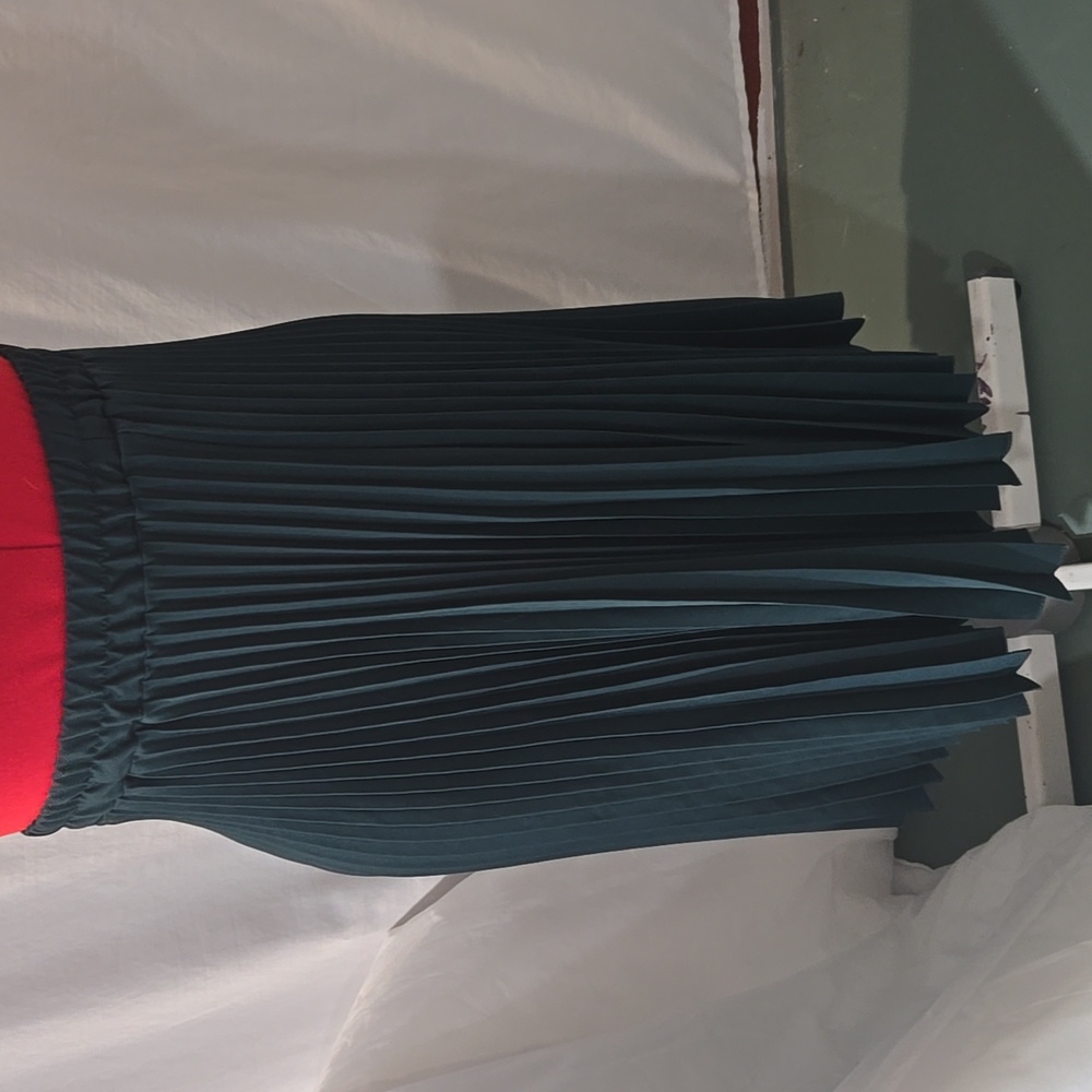 Hunter green skirt